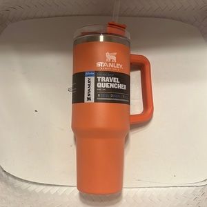 Stanley Adventure Quencher Travel Tumbler Grapefruit